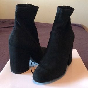 Steve Madden glaze boots